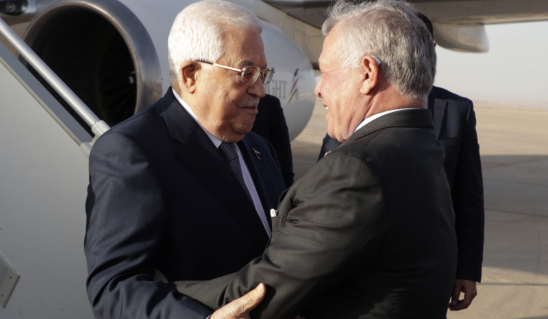 King receives Palestinian president upon arrival in Aqaba