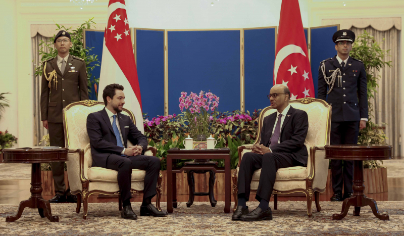 Crown Prince meets Singapore president, expresses keenness to enhance partnership