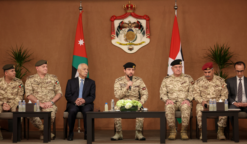 Crown Prince meets Jordanian field hospital Gaza/76 personnel who returned from Strip