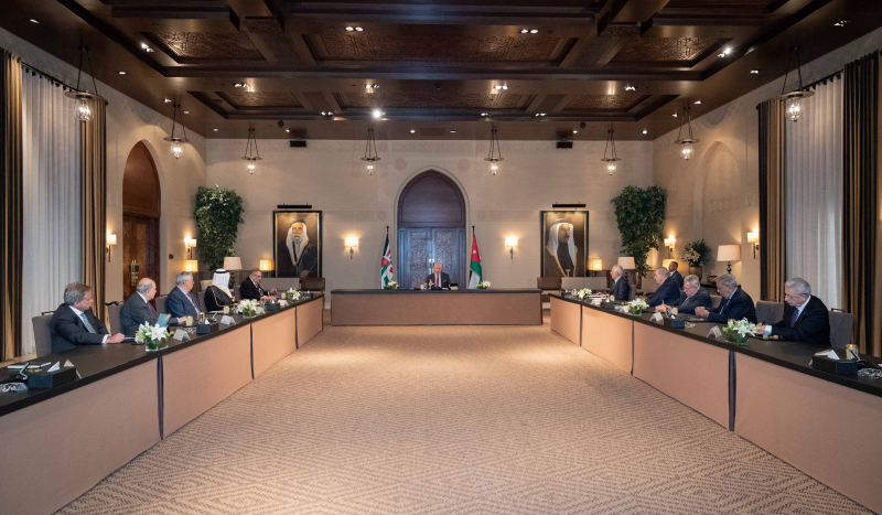 King receives Arab and International Relations Council delegation, discusses impact of ongoing Gaza war